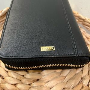 Black KiKi.K gold zip ring folio planner